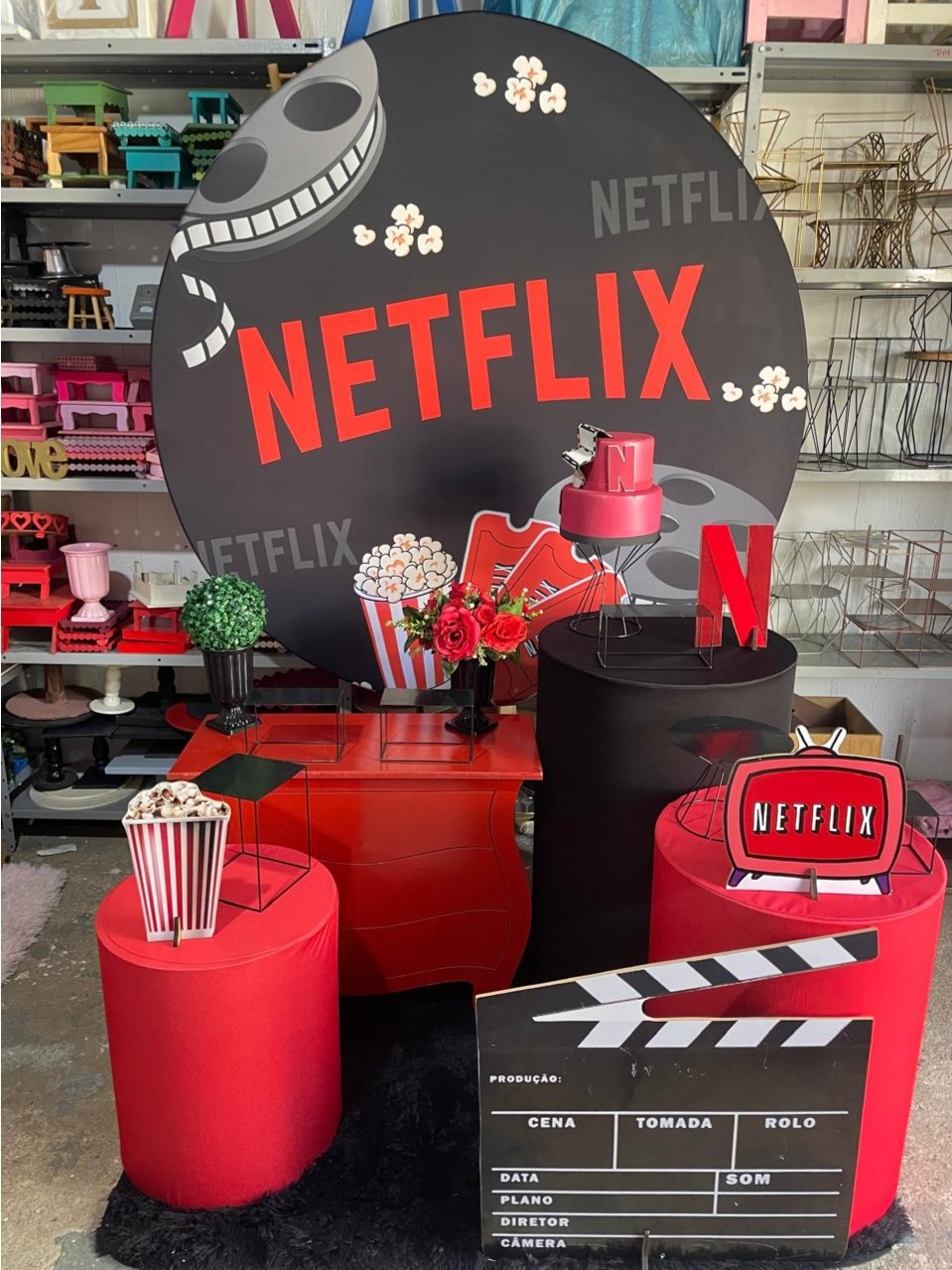 Netflix 2 - Lua Nobre Decorações