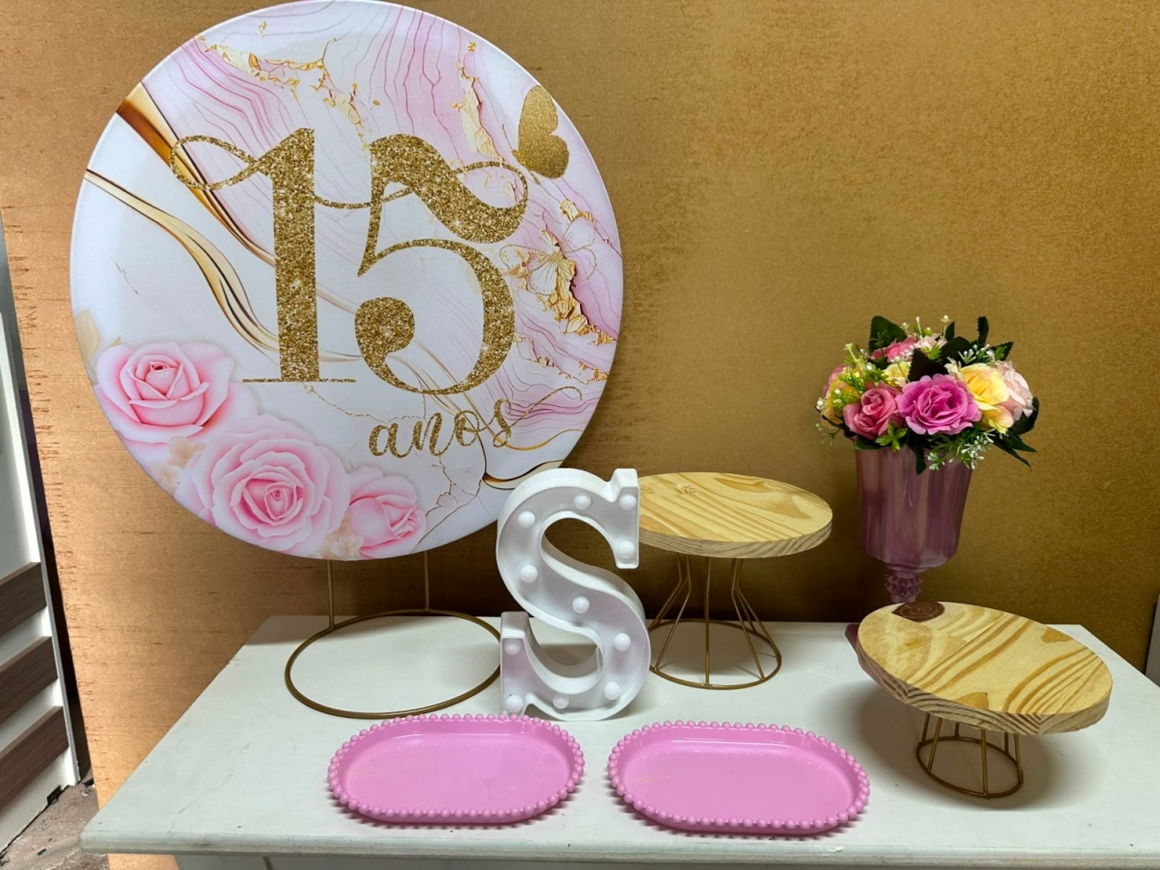 15 Anos Floral Rosa - Festa Na Mesa - Lua Nobre Decorações