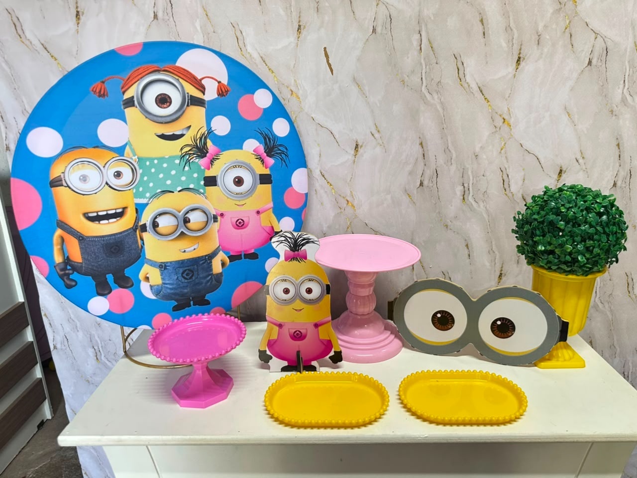 Minions Menina - Festa Na Mesa - Lua Nobre Decorações