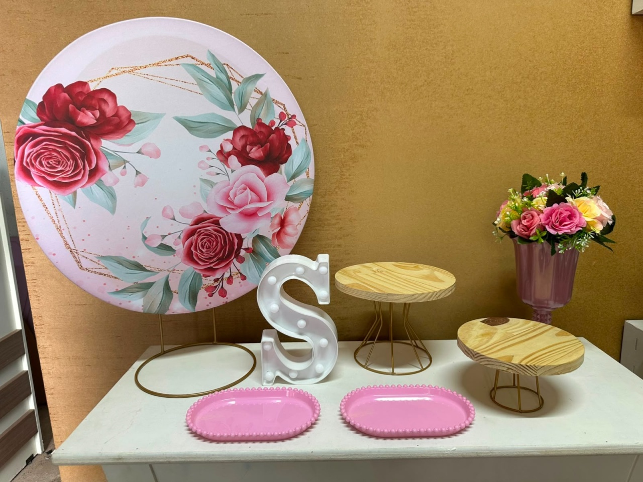 Floral Rosas - Festa Na Mesa - Lua Nobre Decorações