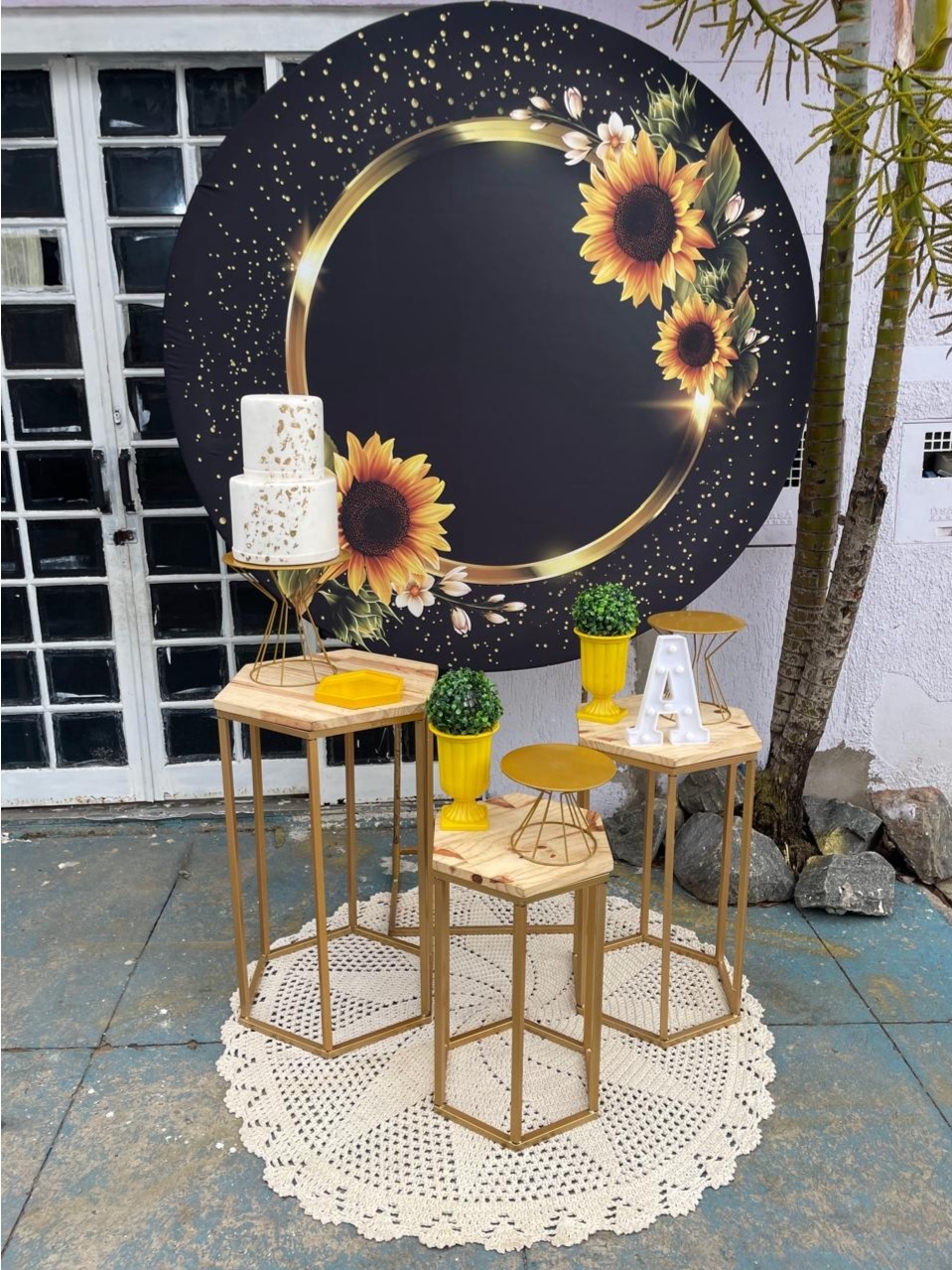 Girassol Preto E Dourado - Lua Nobre Decorações