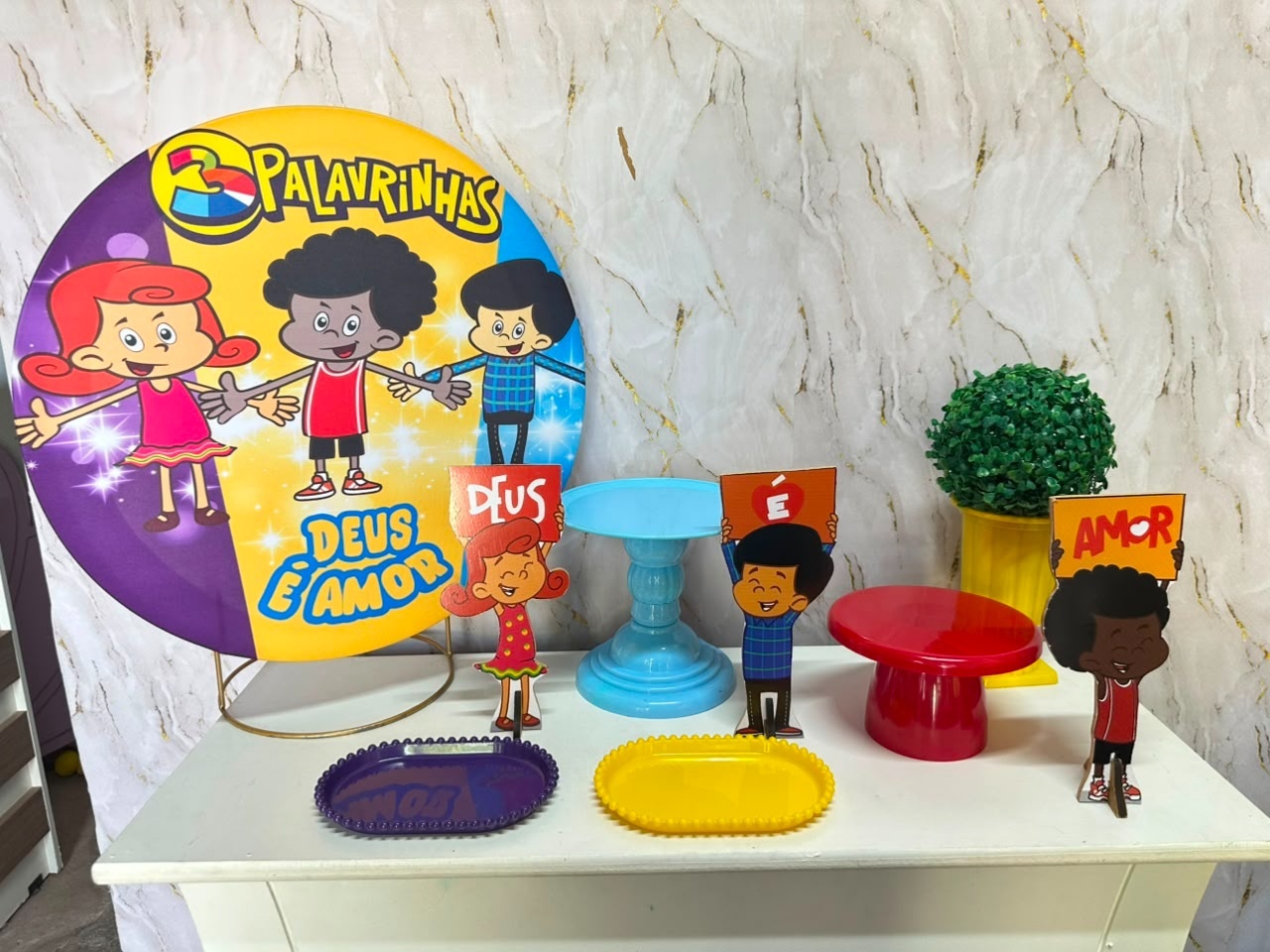 Tres Palavrinhas - Festa Na Mesa - Lua Nobre Decorações