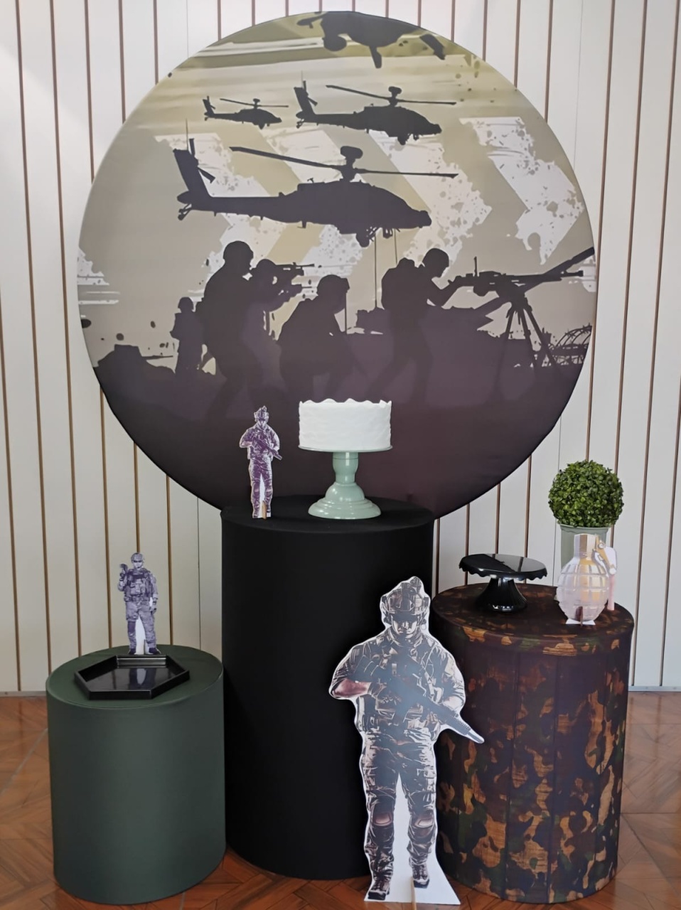 Camuflagem * Kit Bronze Com Display de Chão - LupitoDecoraçõespegueemonte