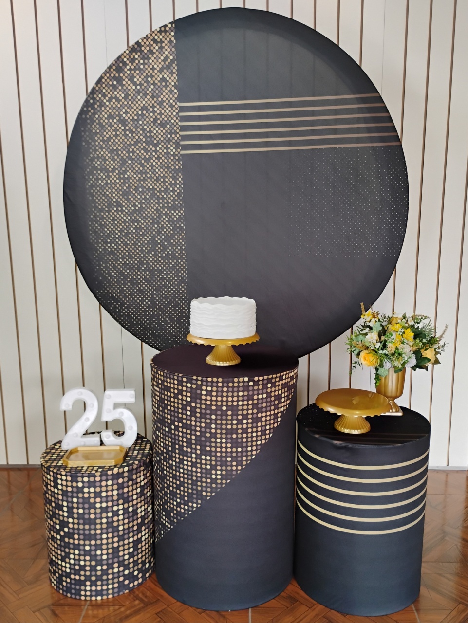 Preto Com Dourado * Kit Bronze - LupitoDecoraçõespegueemonte
