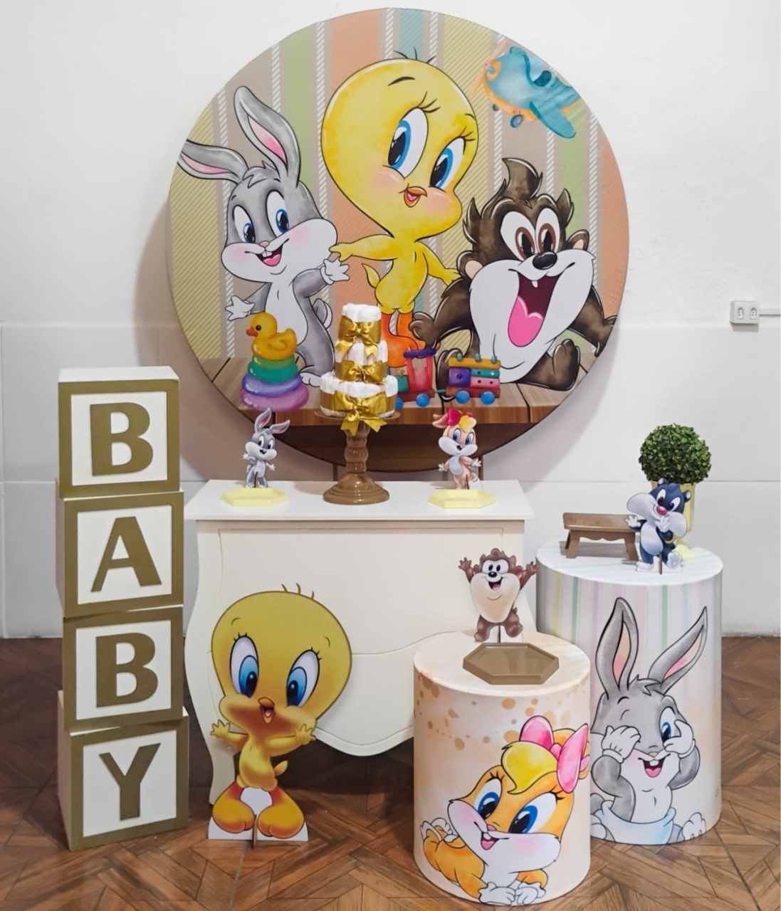 Looney Tunes * Kit Baby Plus - LupitoDecoraçõespegueemonte