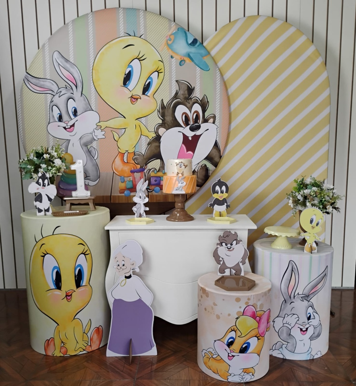 Looney Tunes  * Kit Diamante - LupitoDecoraçõespegueemonte