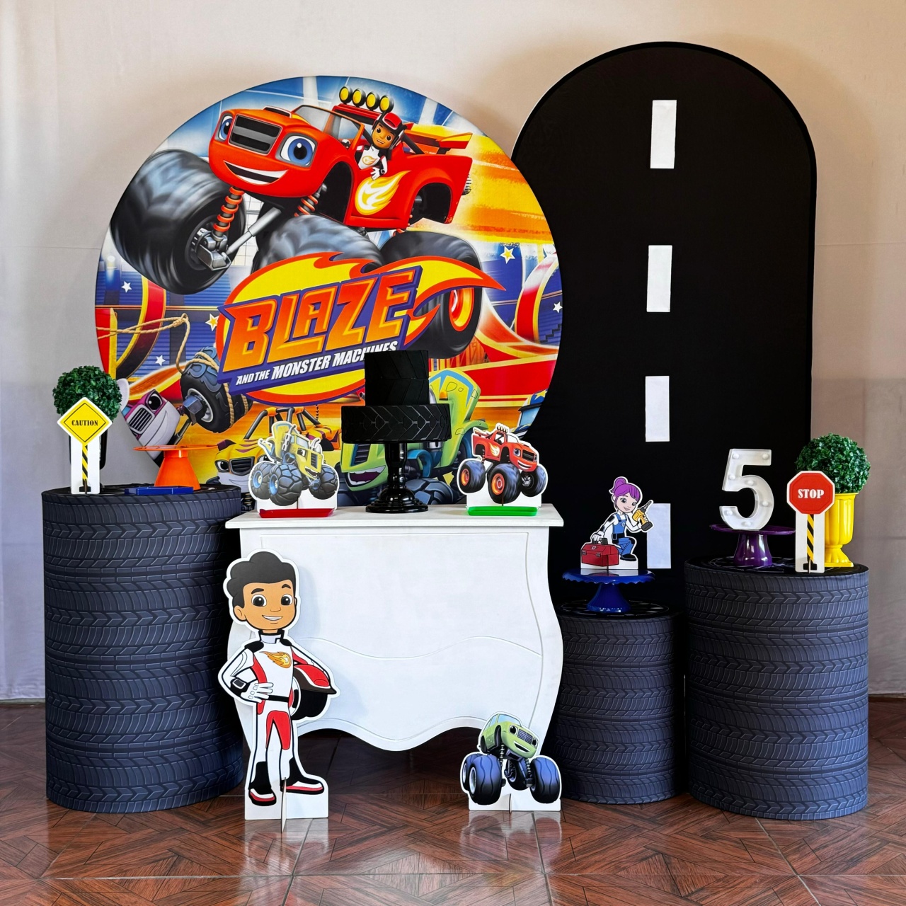 Blaze Monster Machine * Kit Diamante - LupitoDecoraçõespegueemonte