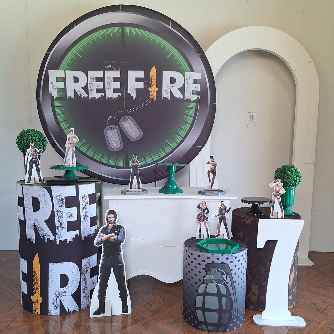 Free Fire * Kit Diamante Portal - LupitoDecoraçõespegueemonte