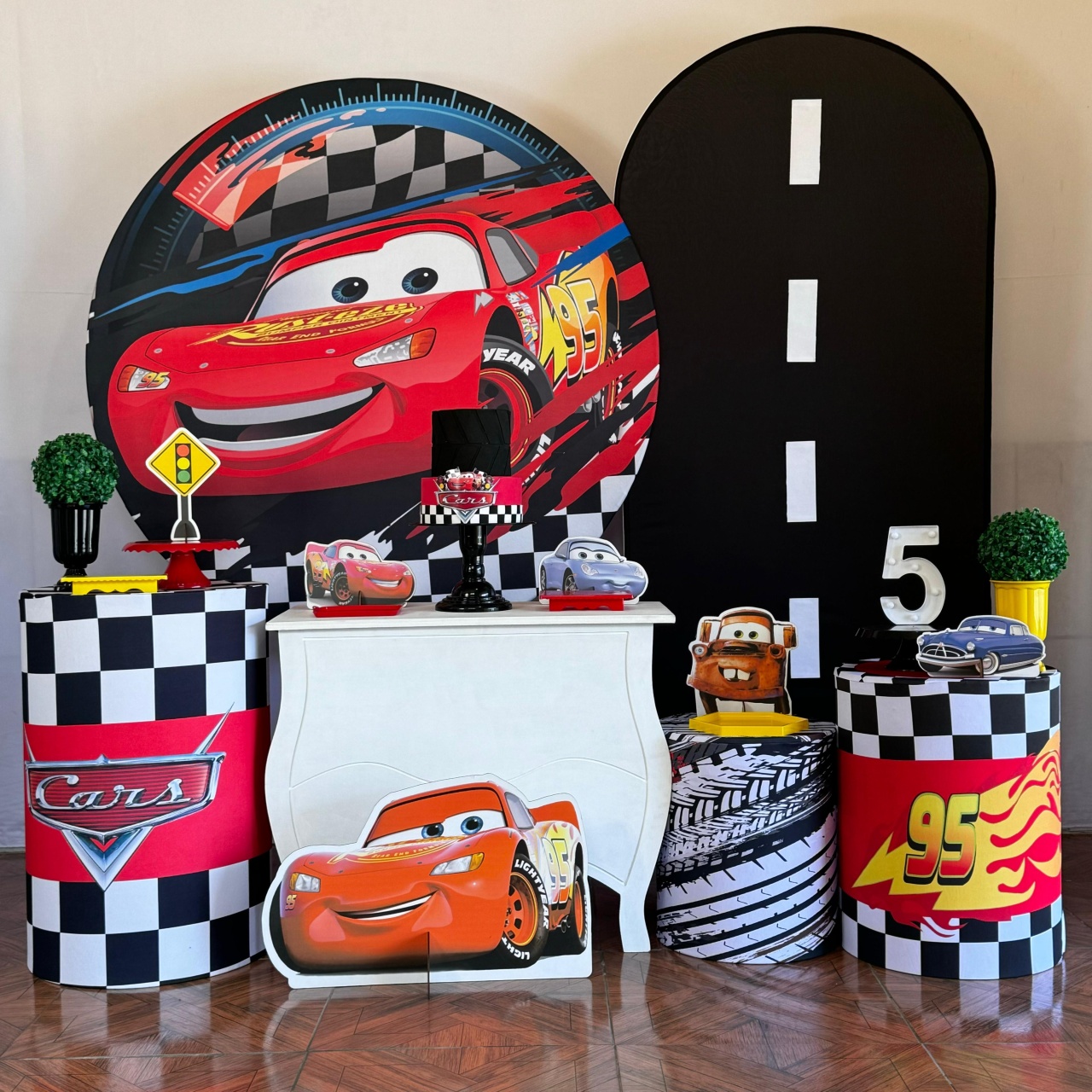 Carros Mcqueen * Kit Diamante - LupitoDecoraçõespegueemonte