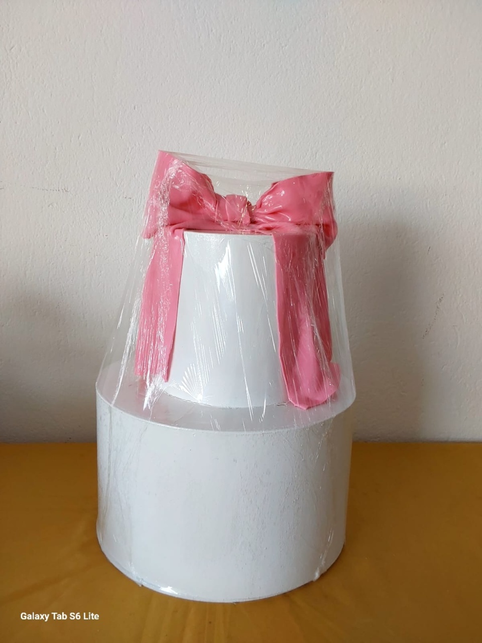 Bolo  Laço Rosa  - PEGUE E MONTE DA DRYCA 