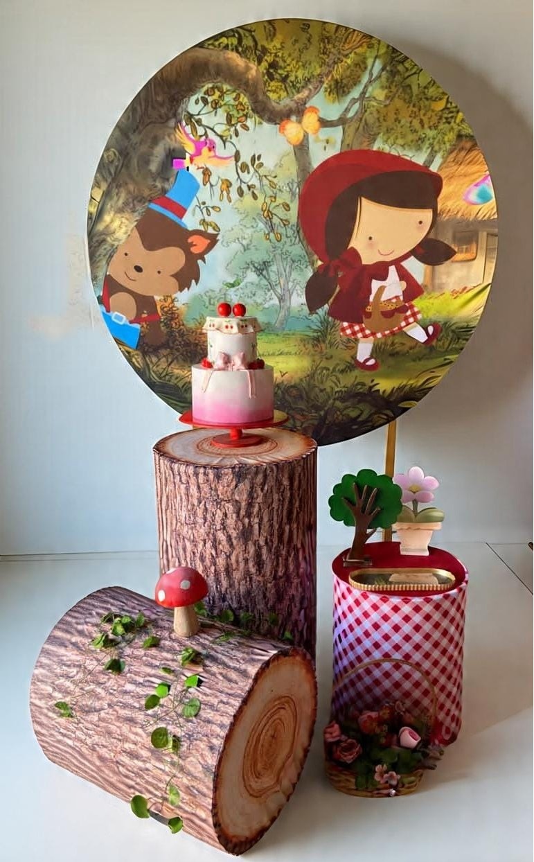 Chapelzinho Vermelho  - Bronze   - PEGUE E MONTE DA DRYCA 