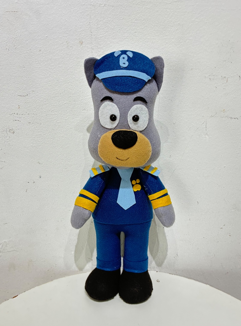 Boneco Policial Doberman - Kasari Variedades