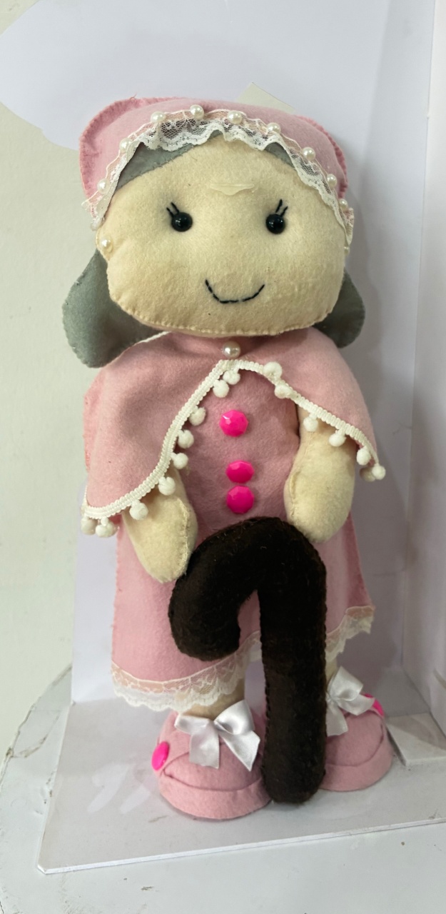 Boneca Vovó da Chapeuzinho - Kasari Variedades