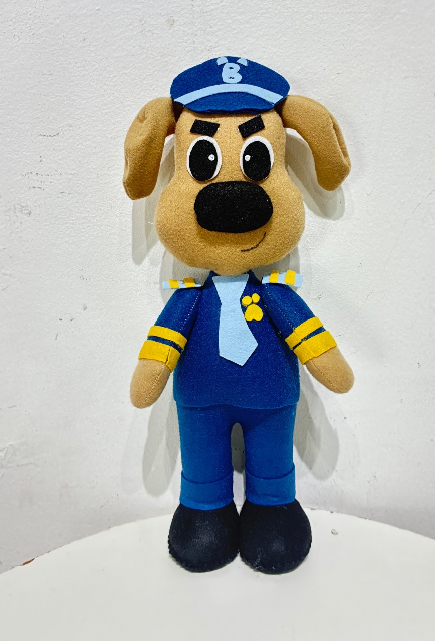 Boneco Detetive Labrador - Kasari Variedades