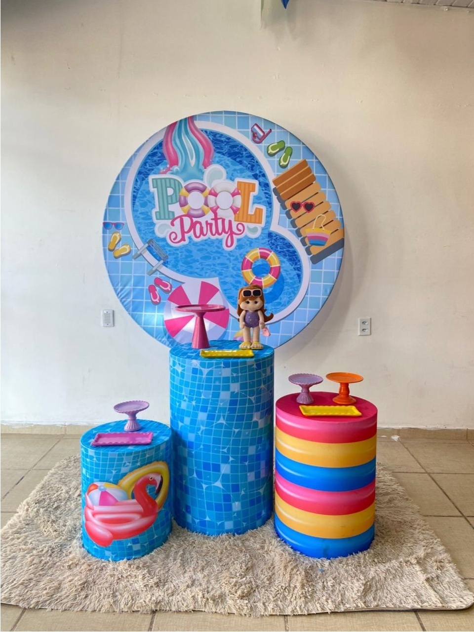 Comemorar Pool Party Menina - Kasari Variedades