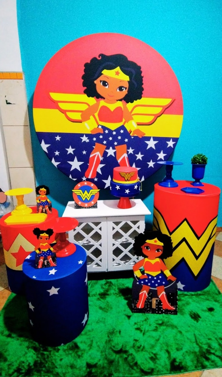 Kit Ouro Mulher Maravilha Cute 2  - Pegue Monte Jaque Moreno