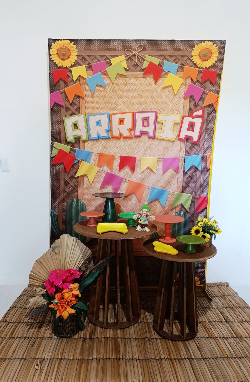 Kit Ouro Arraiá  - M&G FESTAS/Loc decor
