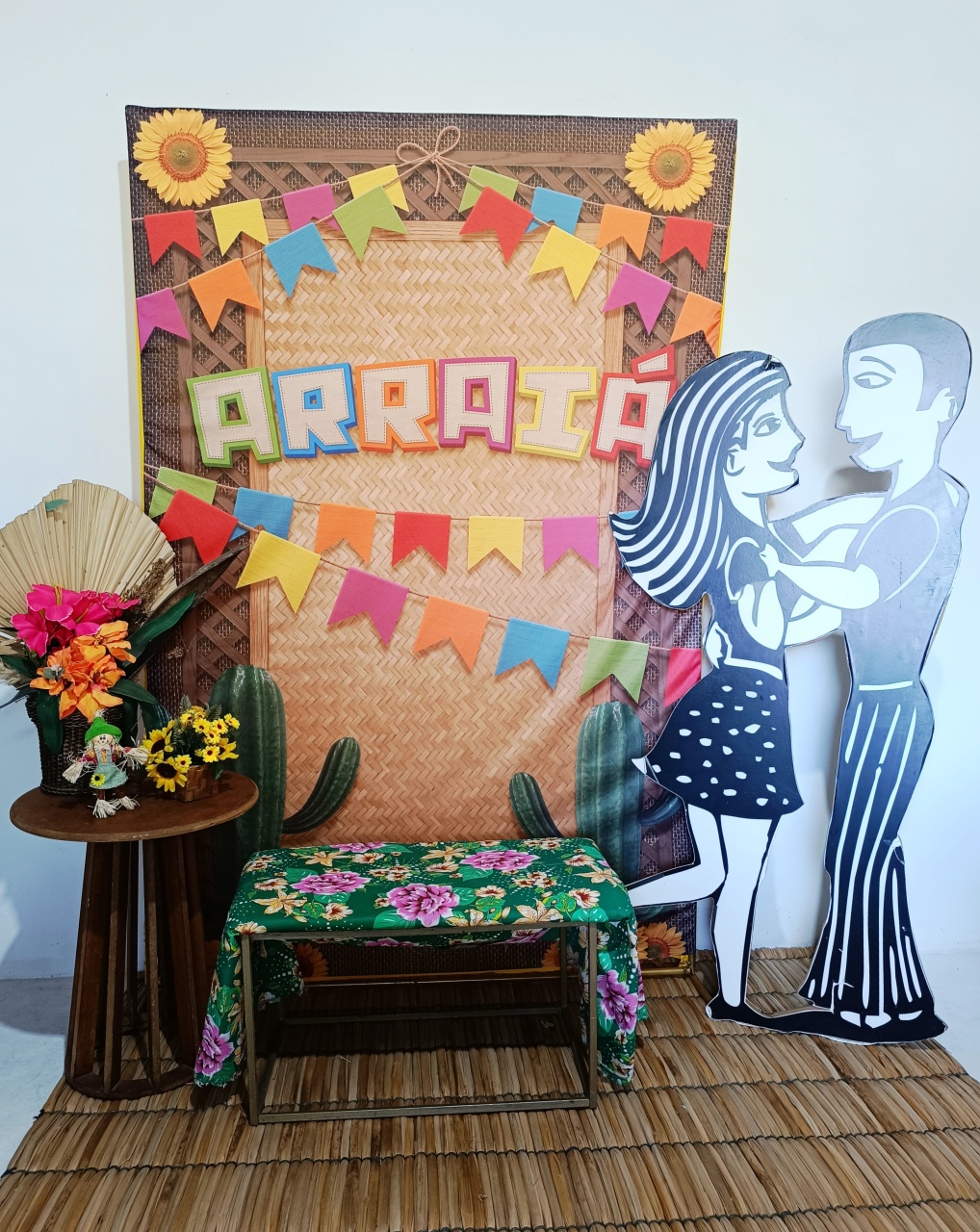 Composição 2 Cenário Arraiá    - M&G FESTAS/Loc decor