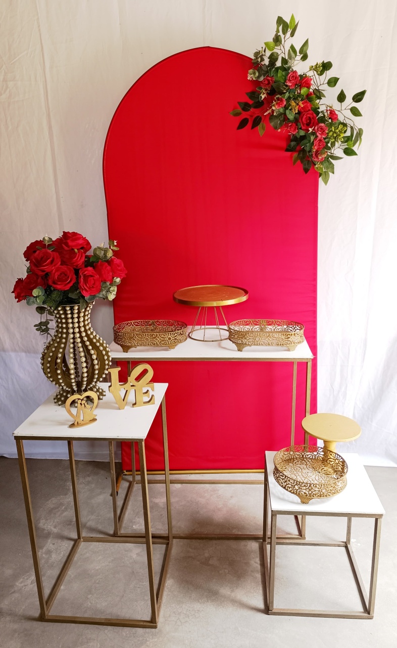 Vermelho Com Dourado - M&G FESTAS/Loc decor