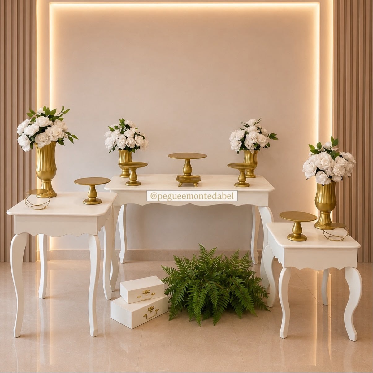 Casamento Mesa de Bolo Trio Branco - PEGUEEMONTEDABEL