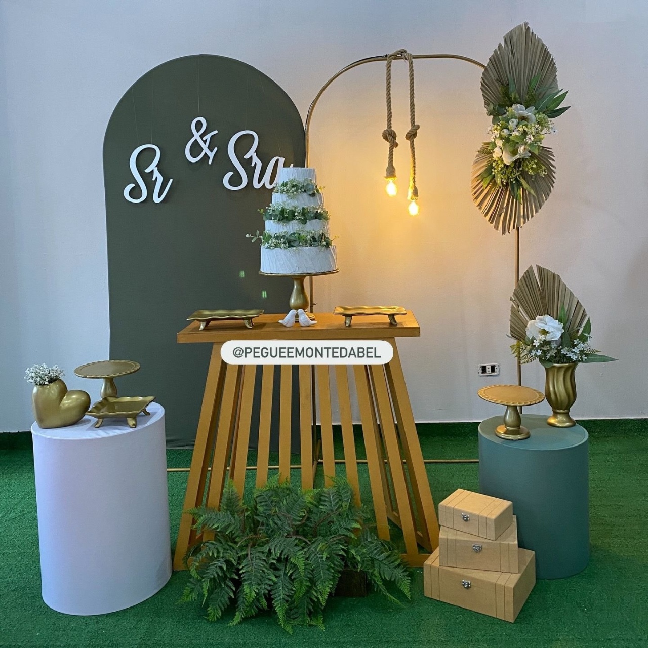 Mesa Bolo Para Casamento - PEGUEEMONTEDABEL