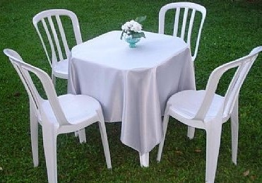 Toalha de Mesa Para 4 Lugares -  Branca  - PEGUEEMONTEDABEL