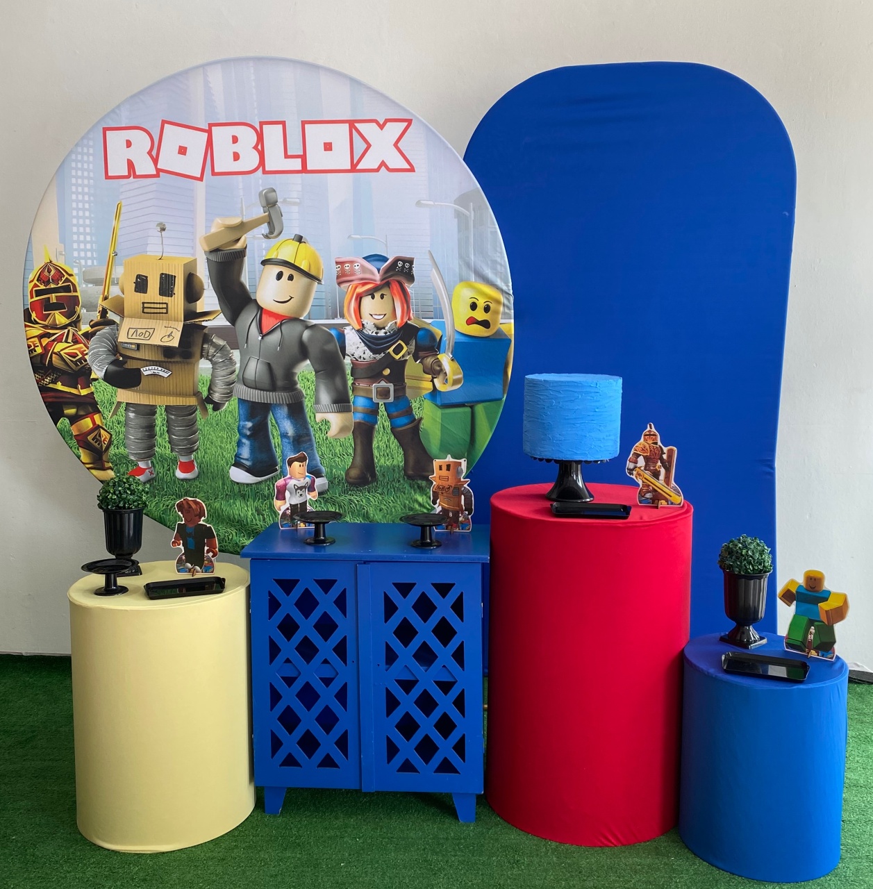 Tema Roblox Kit 4  - PEGUEEMONTEDABEL