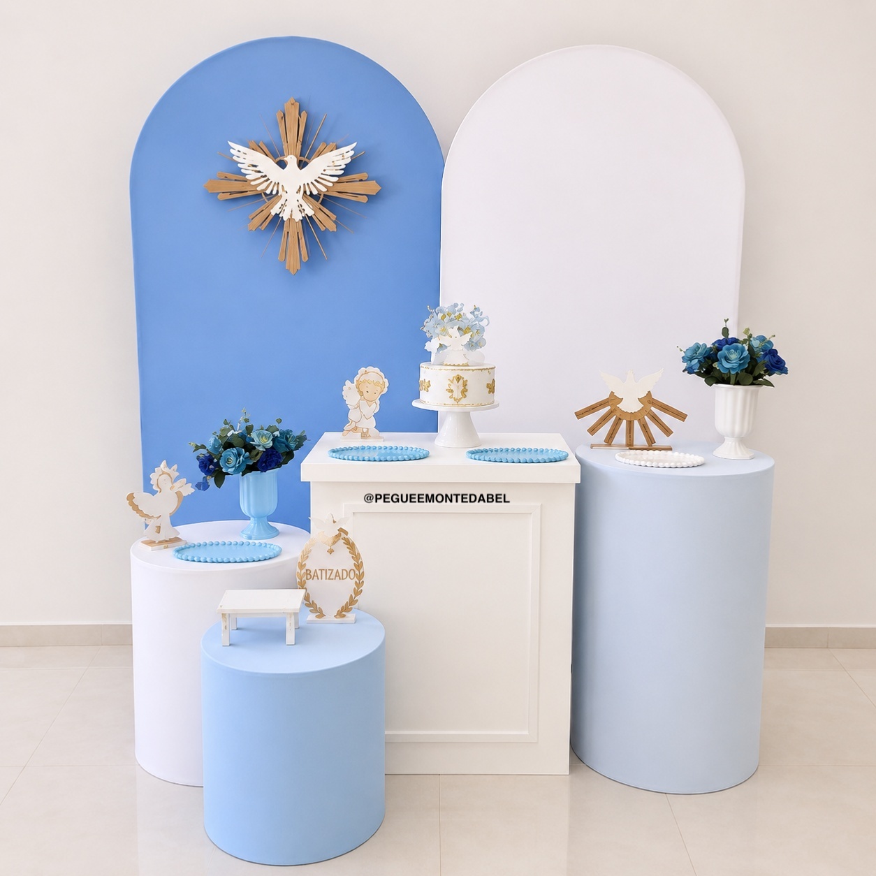 Batizado Menino Azul E Branco. - PEGUEEMONTEDABEL