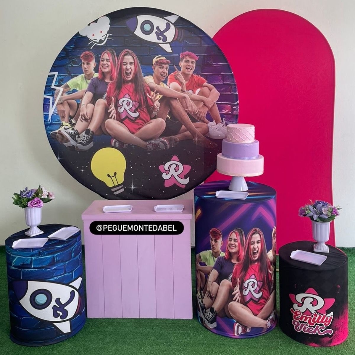 Tema Emilly Vick Kit 4  - PEGUEEMONTEDABEL
