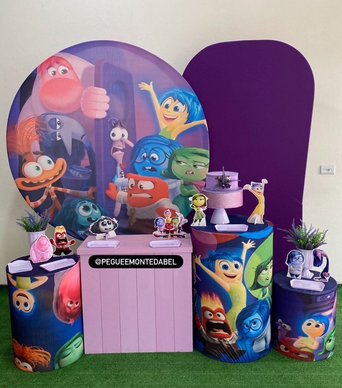 Tema Divertidamente Kit 4  - PEGUEEMONTEDABEL