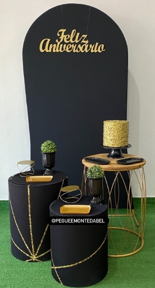 Adulto Preto E Dourado  - PEGUEEMONTEDABEL