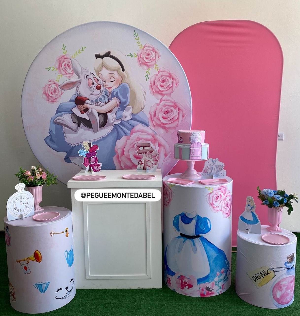 Tema Alice Pais das Maravilhas Kit 4  - PEGUEEMONTEDABEL
