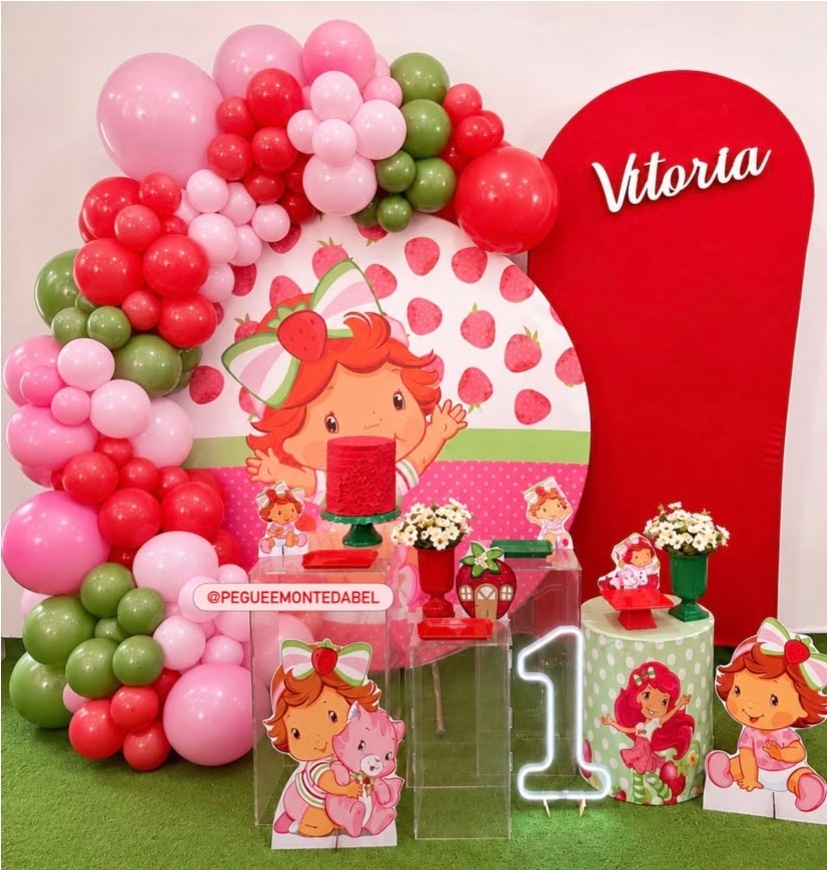 Decoração Moranguinho - PEGUEEMONTEDABEL