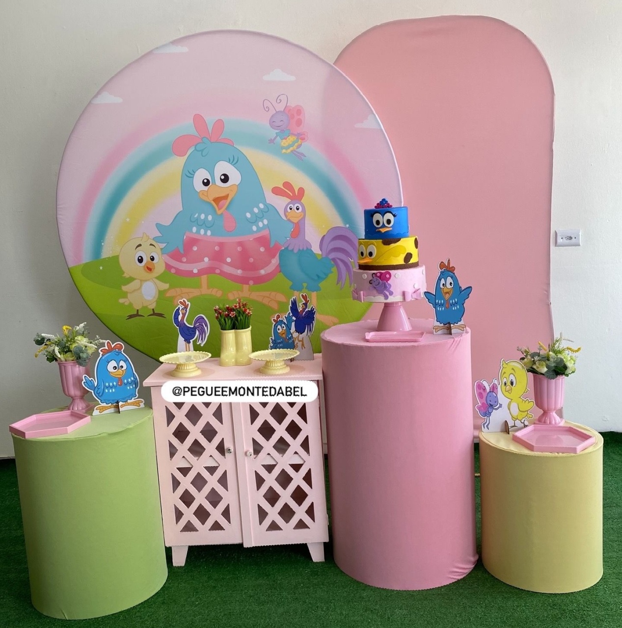 Tema Galinha Pintadinha Candy Kit 4  - PEGUEEMONTEDABEL