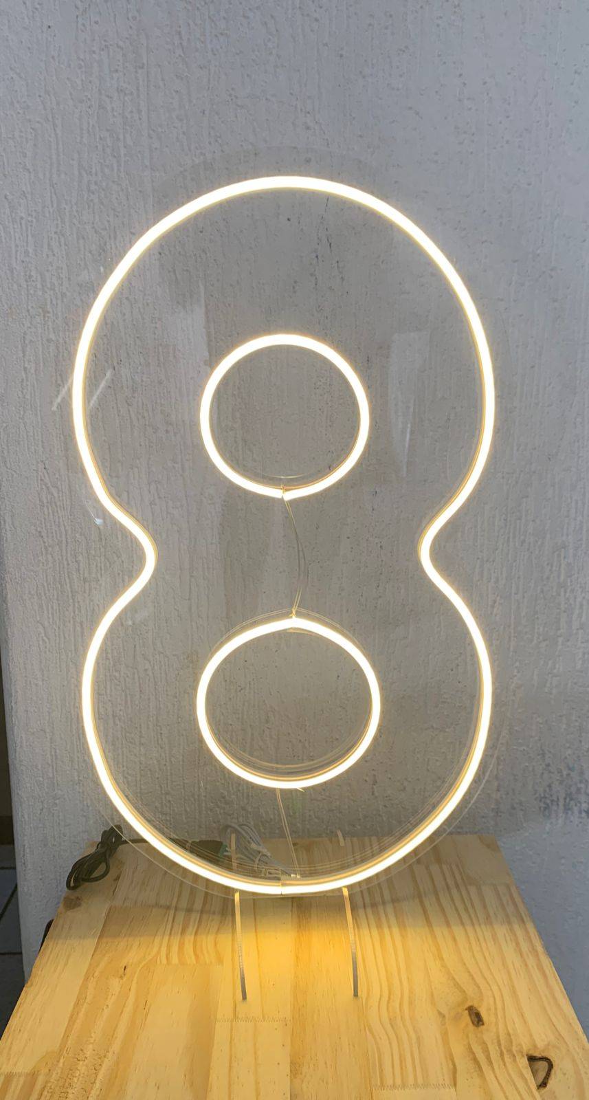 Numero 8 de Led - Letreiros/Acrilicos - maya.locacoes