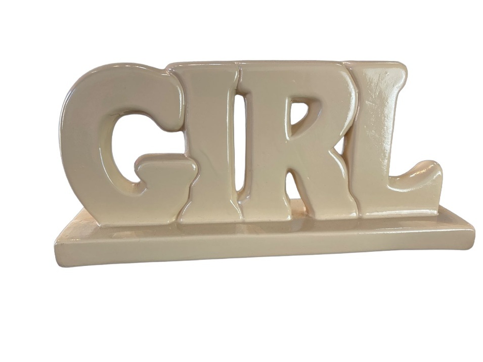 Palavra Girl Nude - maya.locacoes