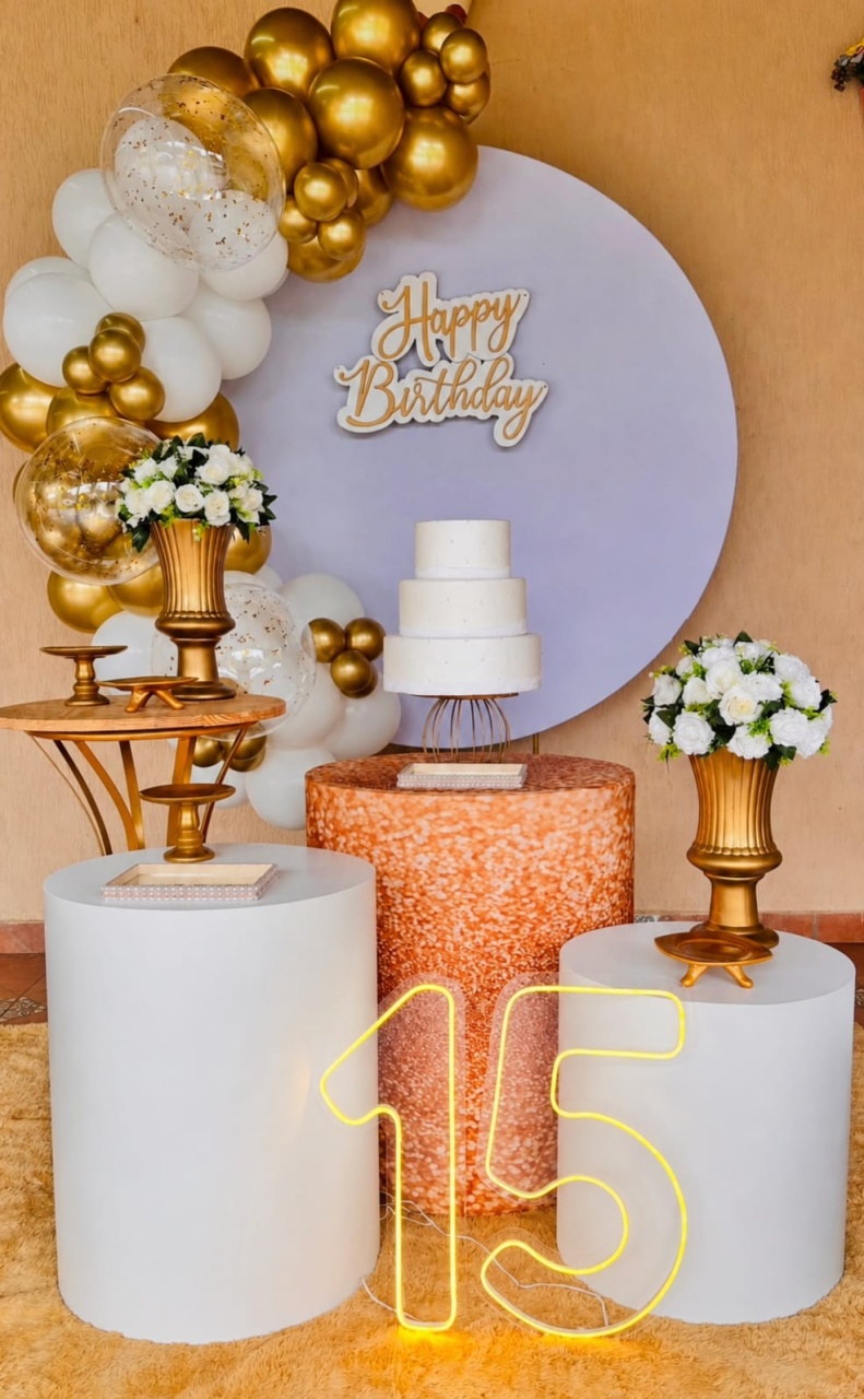 Kit Pegue E Monte Adulto Feminino Branco E Dourado - maya.locacoes