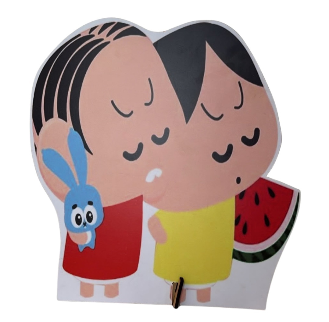 Display de Mesa Monica Toy - maya.locacoes