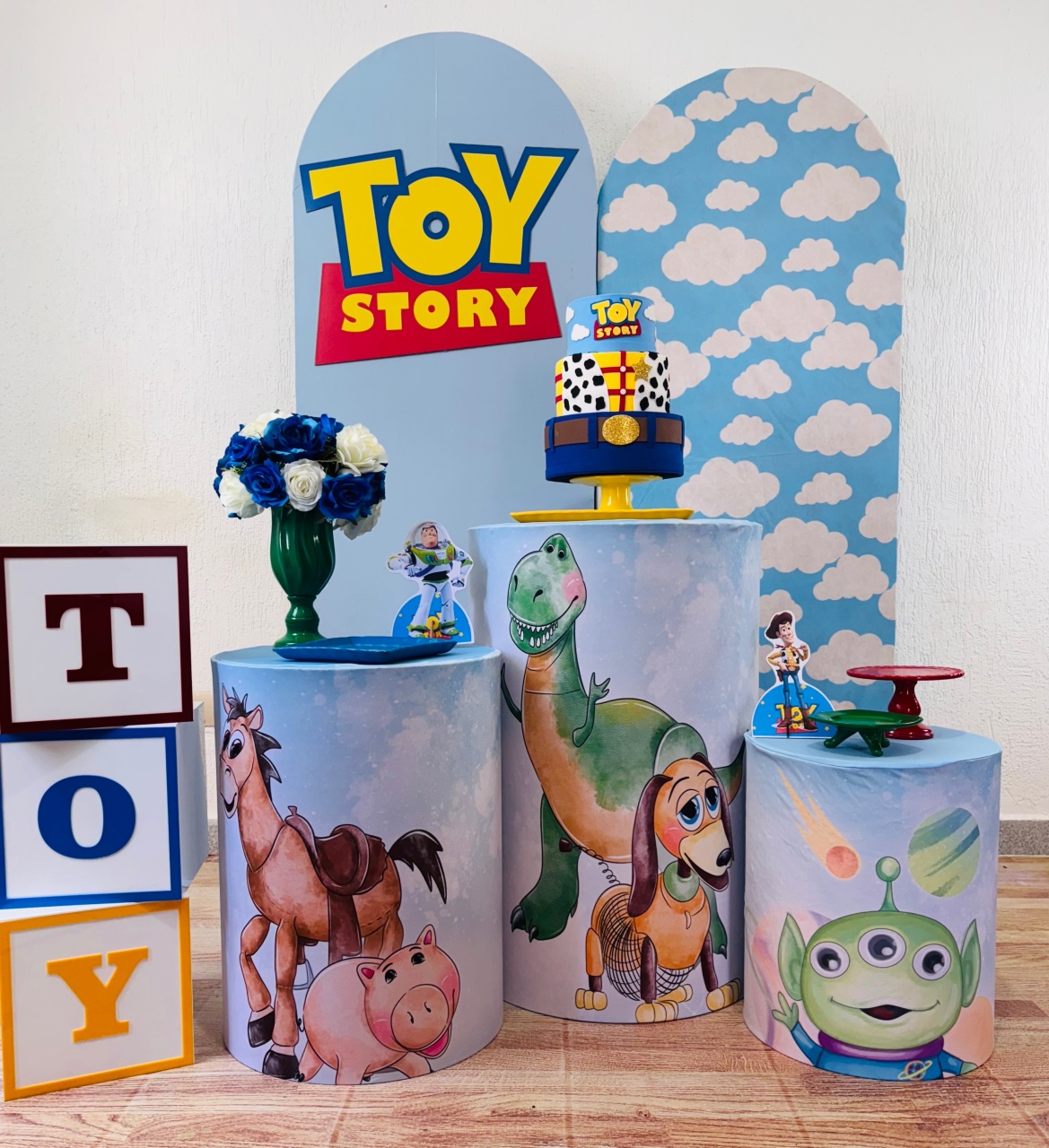 Kit Pegue E Monte Toy Story Luxo - maya.locacoes