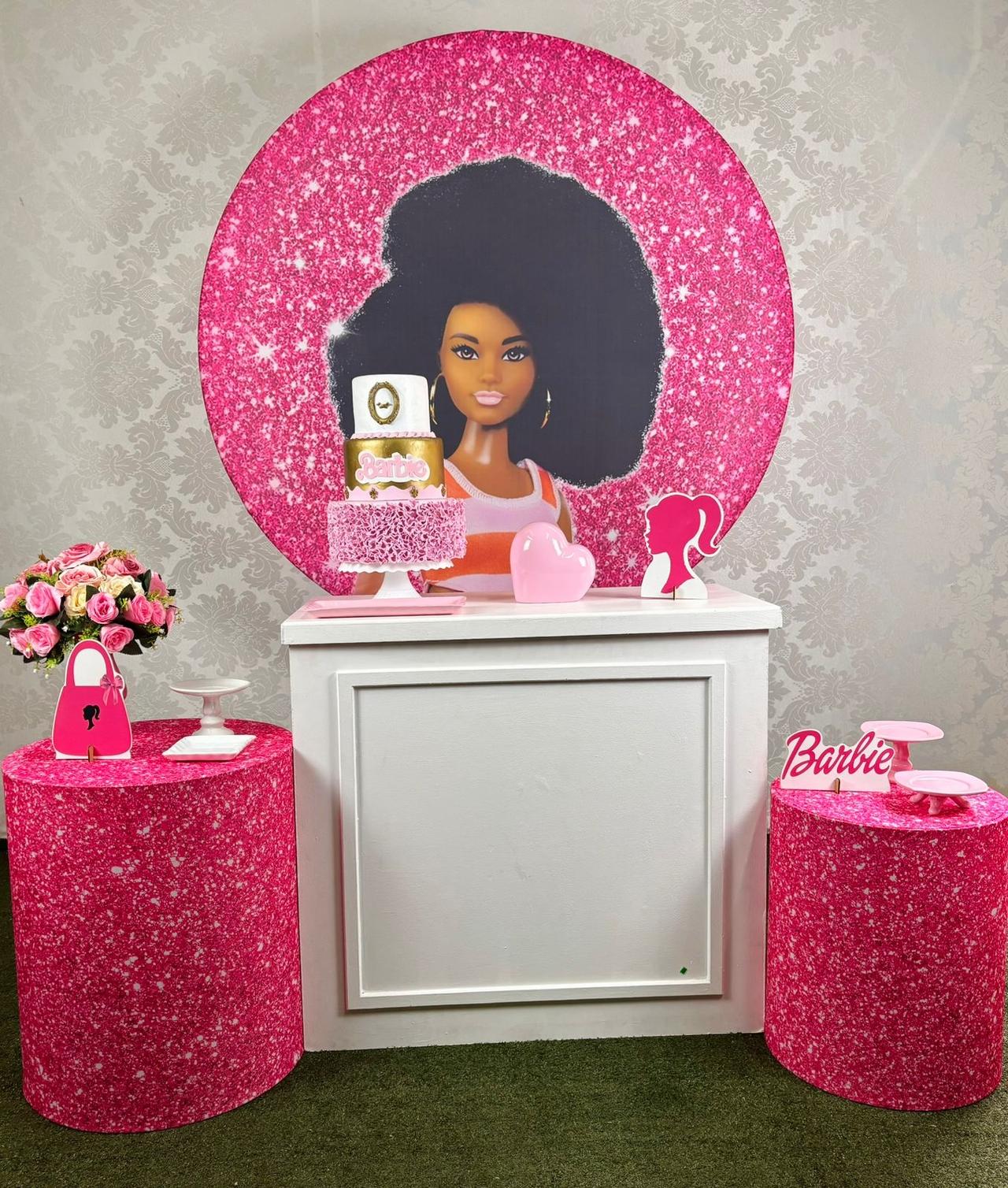 Kit Pegue E Monte Barbie Negra - Ouro - maya.locacoes
