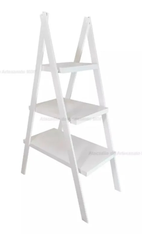 Escada de Lembrancinha - Mobiliario - maya.locacoes