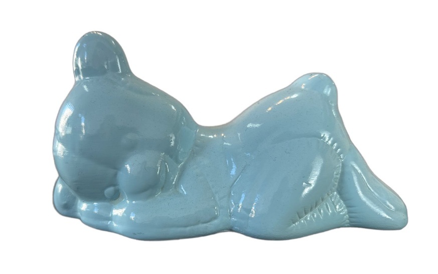 Urso Azul Deitado P - maya.locacoes