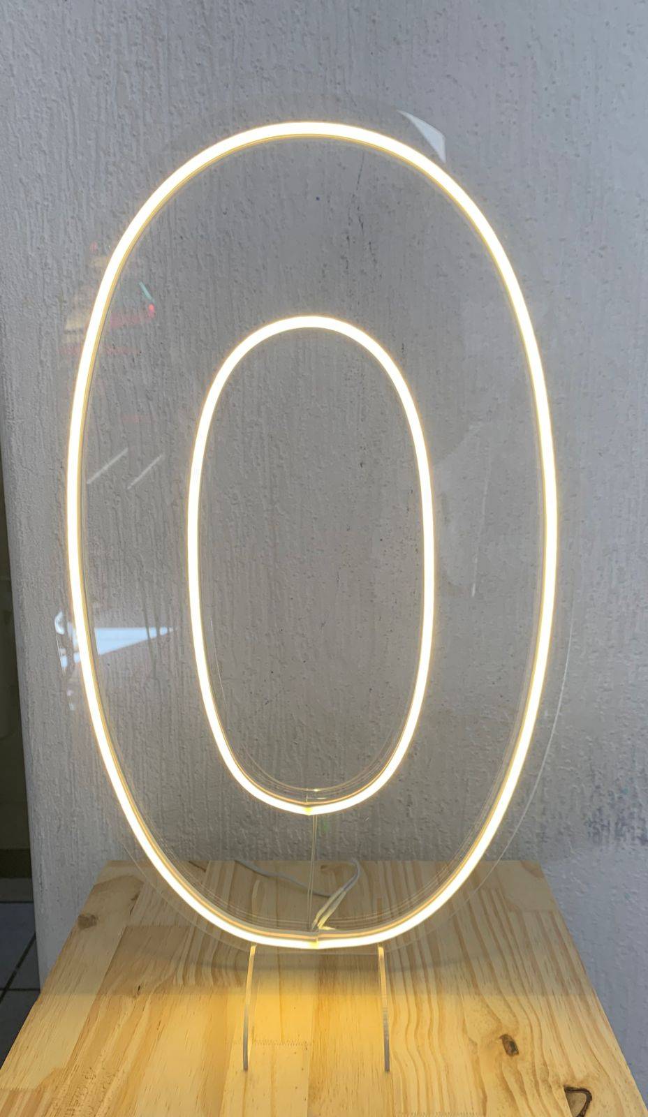 Numero 0 de Led - Letreiros/Acrilicos - maya.locacoes