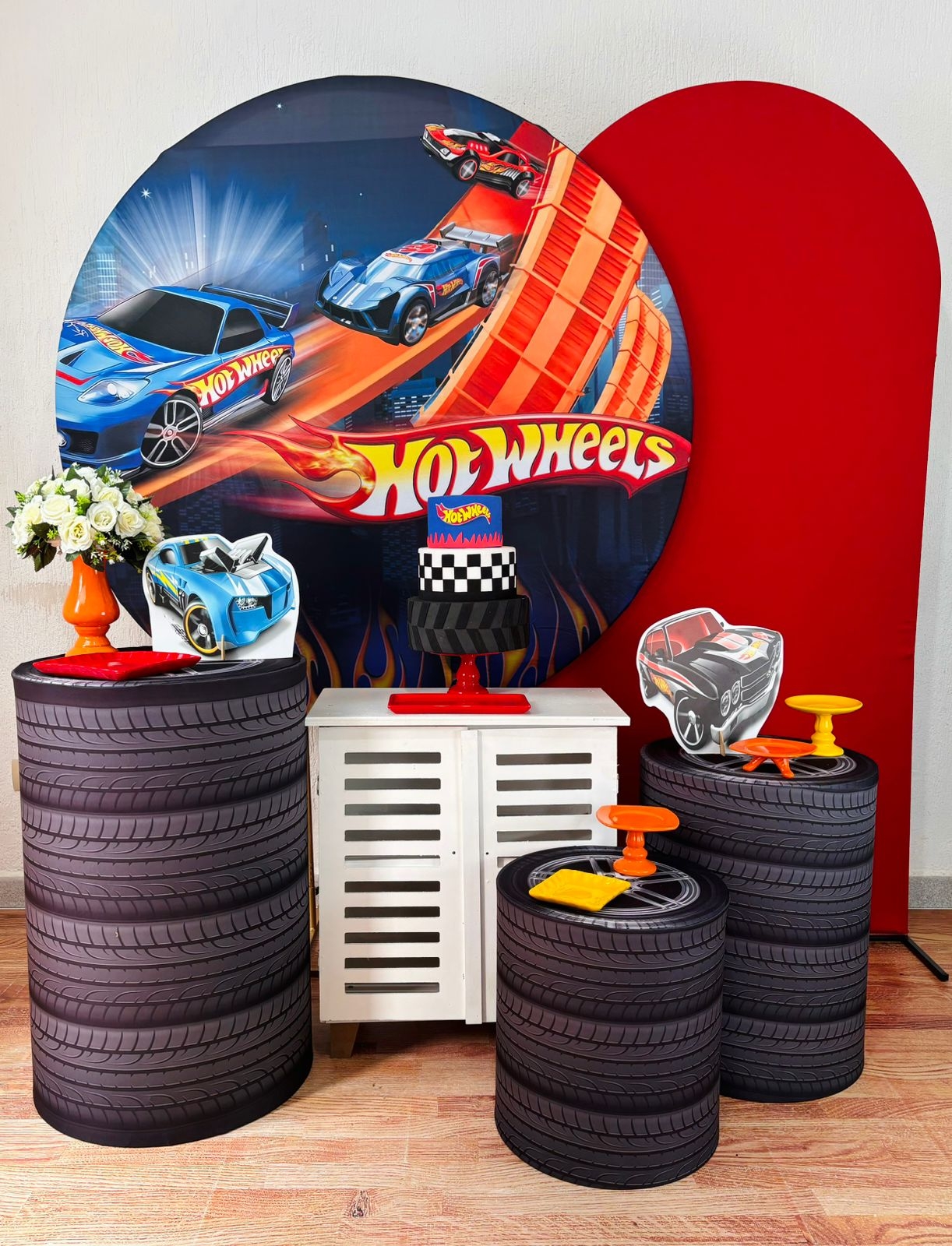 Kit Pegue E Monte Hot Wheels (Diamante) - maya.locacoes