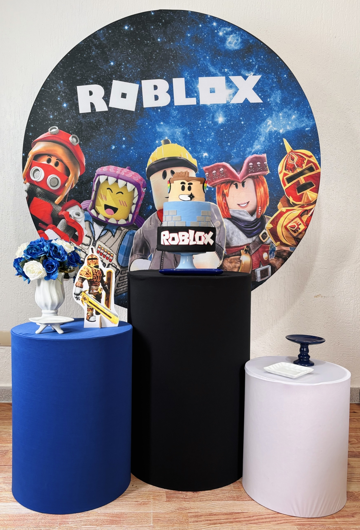 Kit Pegue E Monte Roblox - Prata - maya.locacoes