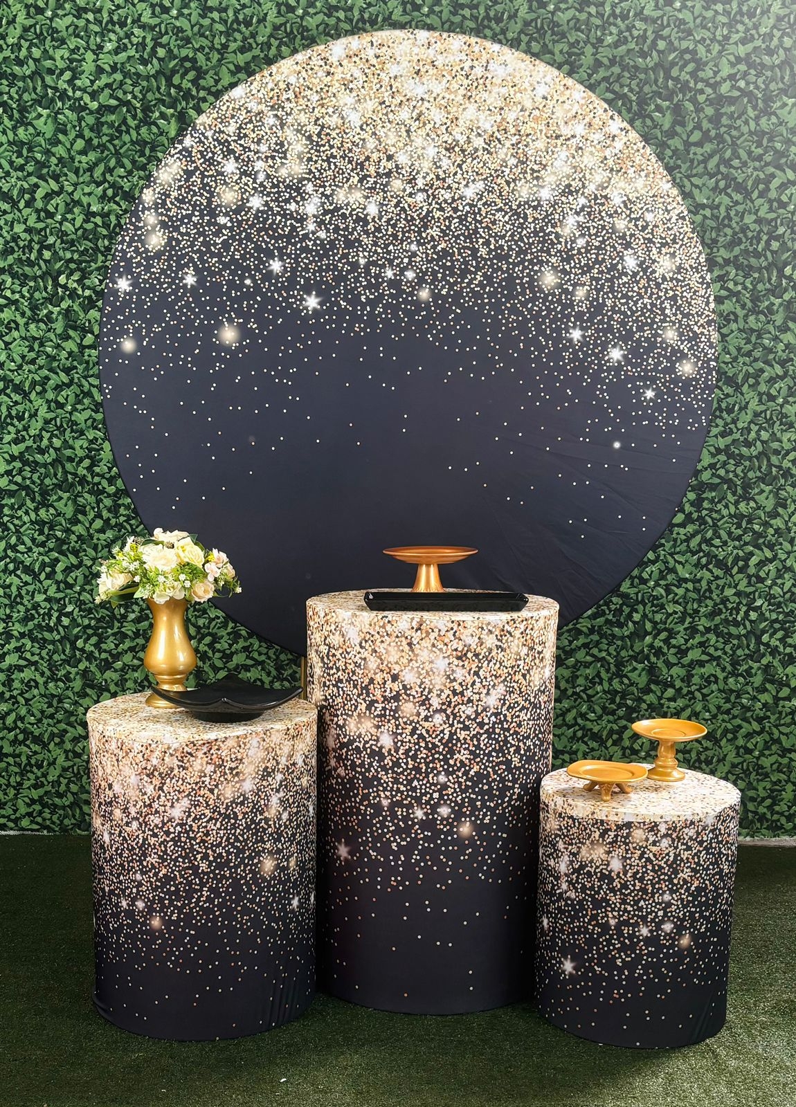 Kit Pegue E Monte Glitter Dourado - maya.locacoes