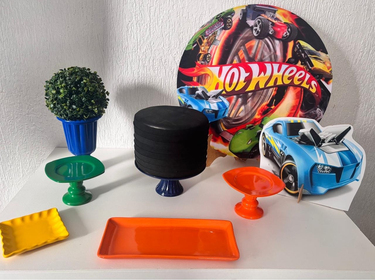 Kit Festa Na Mesa Hot Whels - maya.locacoes