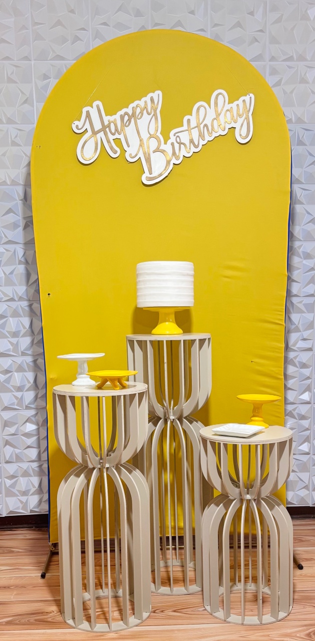 Kit Pegue E Monte Adulto Amarelo - maya.locacoes