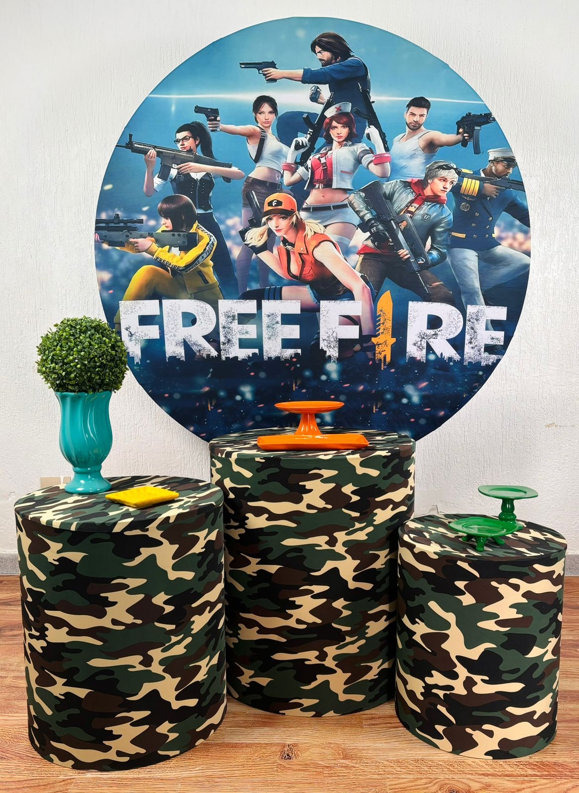 Kit Pegue E Monte Free Fire (Bronze) - maya.locacoes