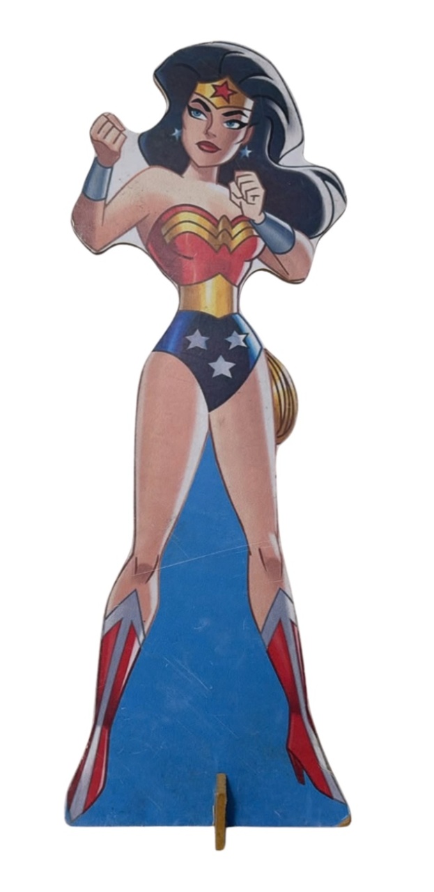 Display de Mesa Mulher Maravilha 2 - maya.locacoes